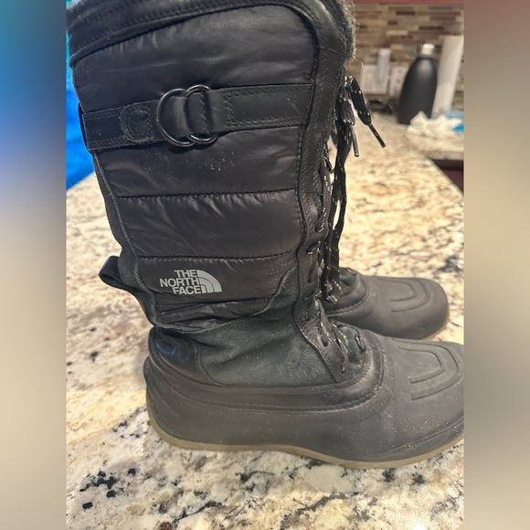 The North Face - Winter Boots - Picture 3 of 6